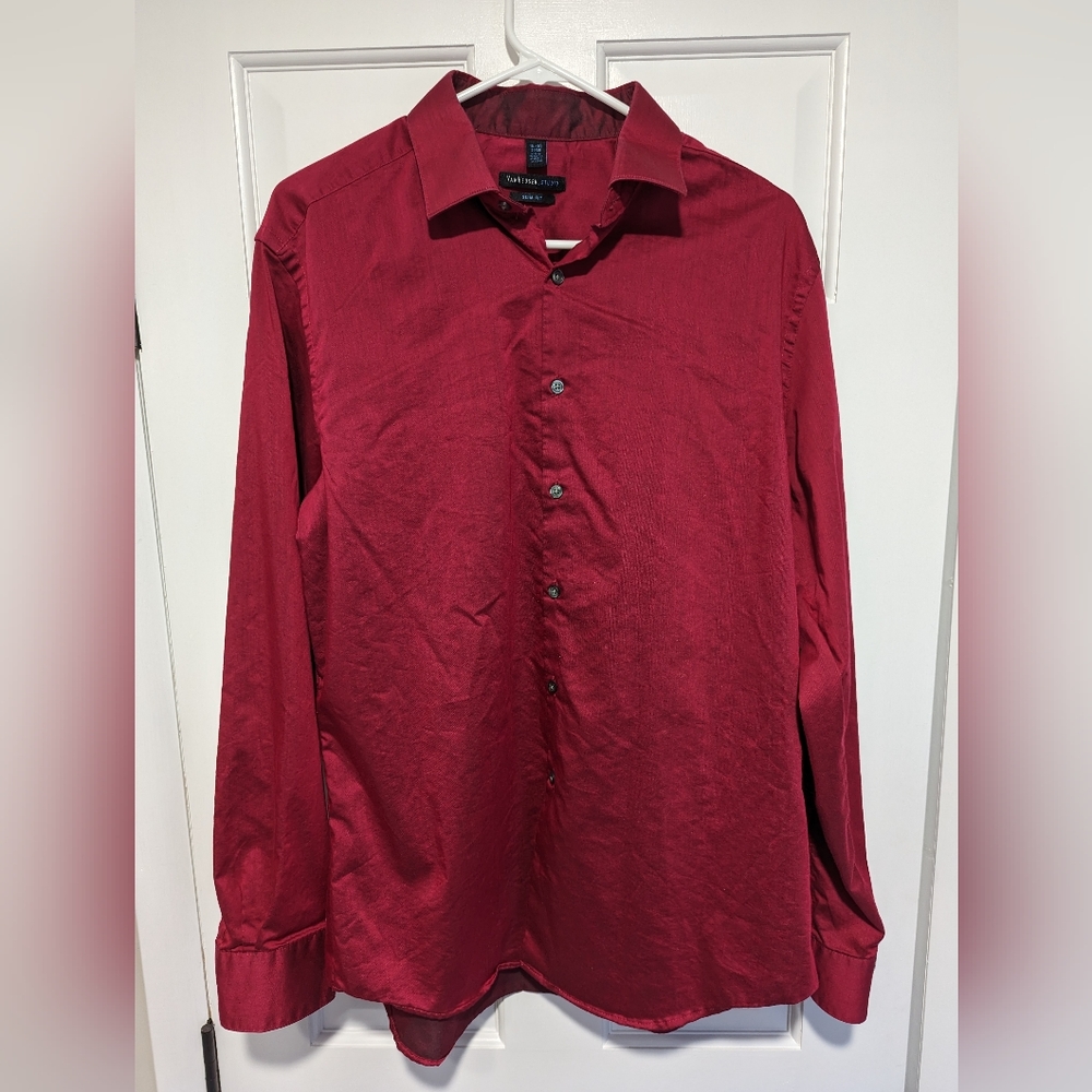 Red Van Heusen Button-Down Collared Dress Shirt 16-16.5 34/35 Slim Fit (M/L)